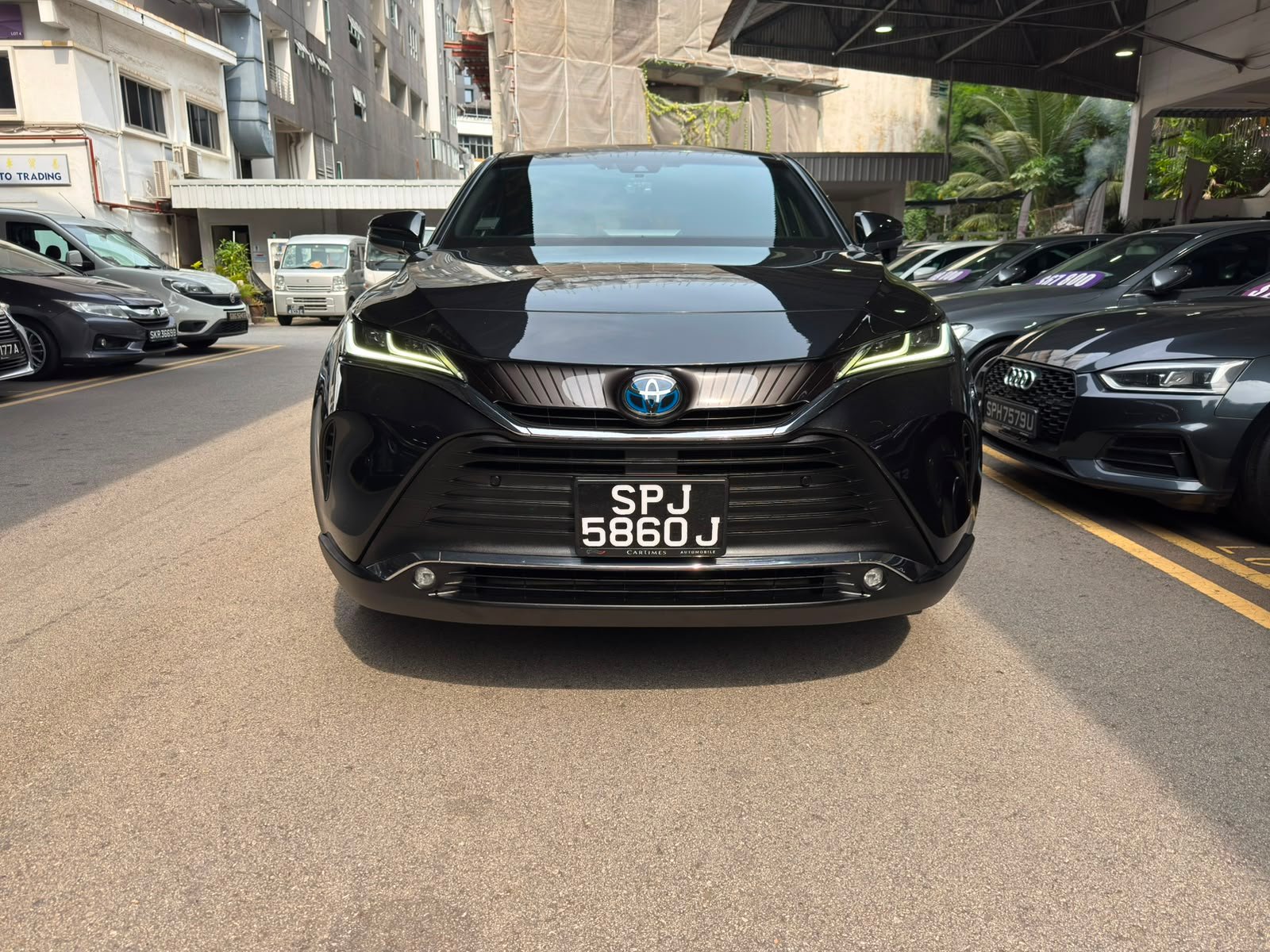 Toyota Harrier Hybrid 2.5G photo 3
